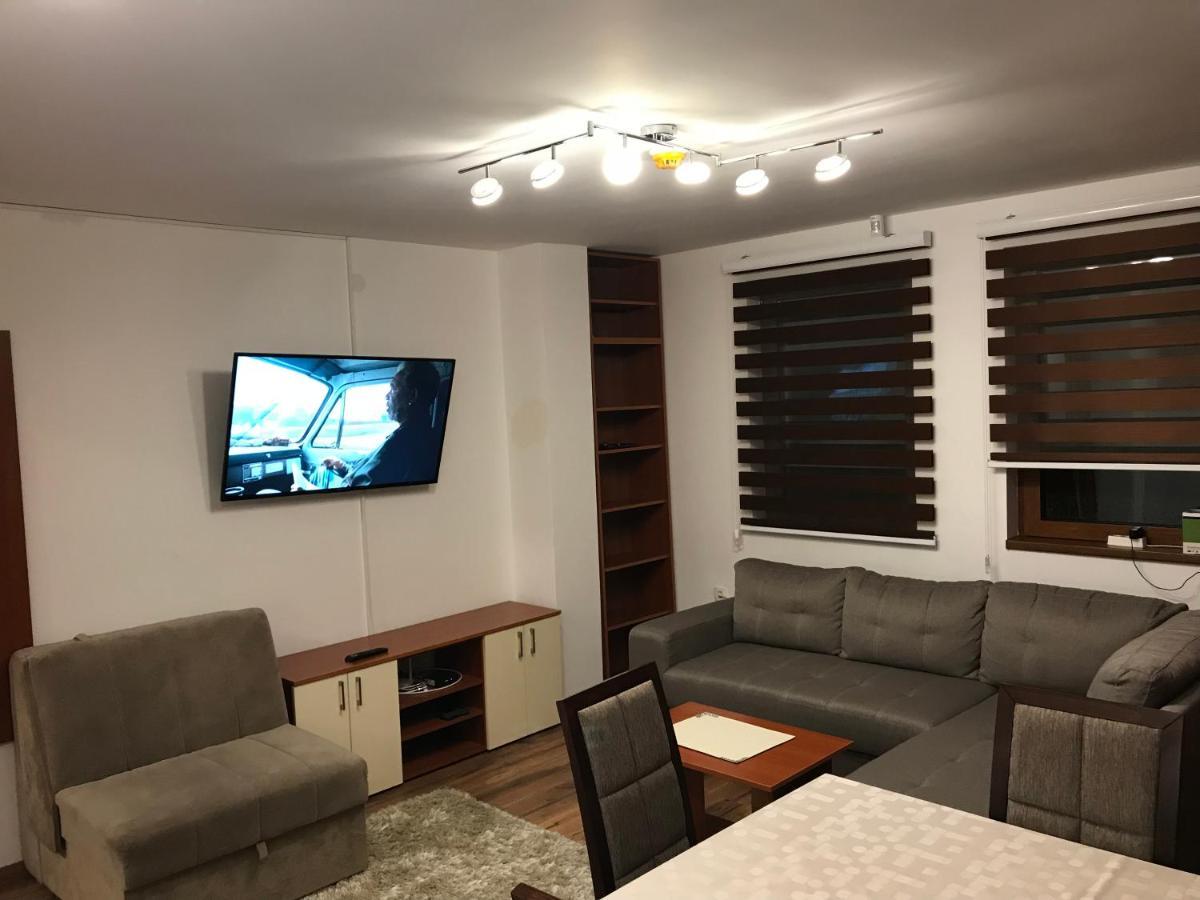 Apartman B3 U Vili Suri 카파오닉 외부 사진